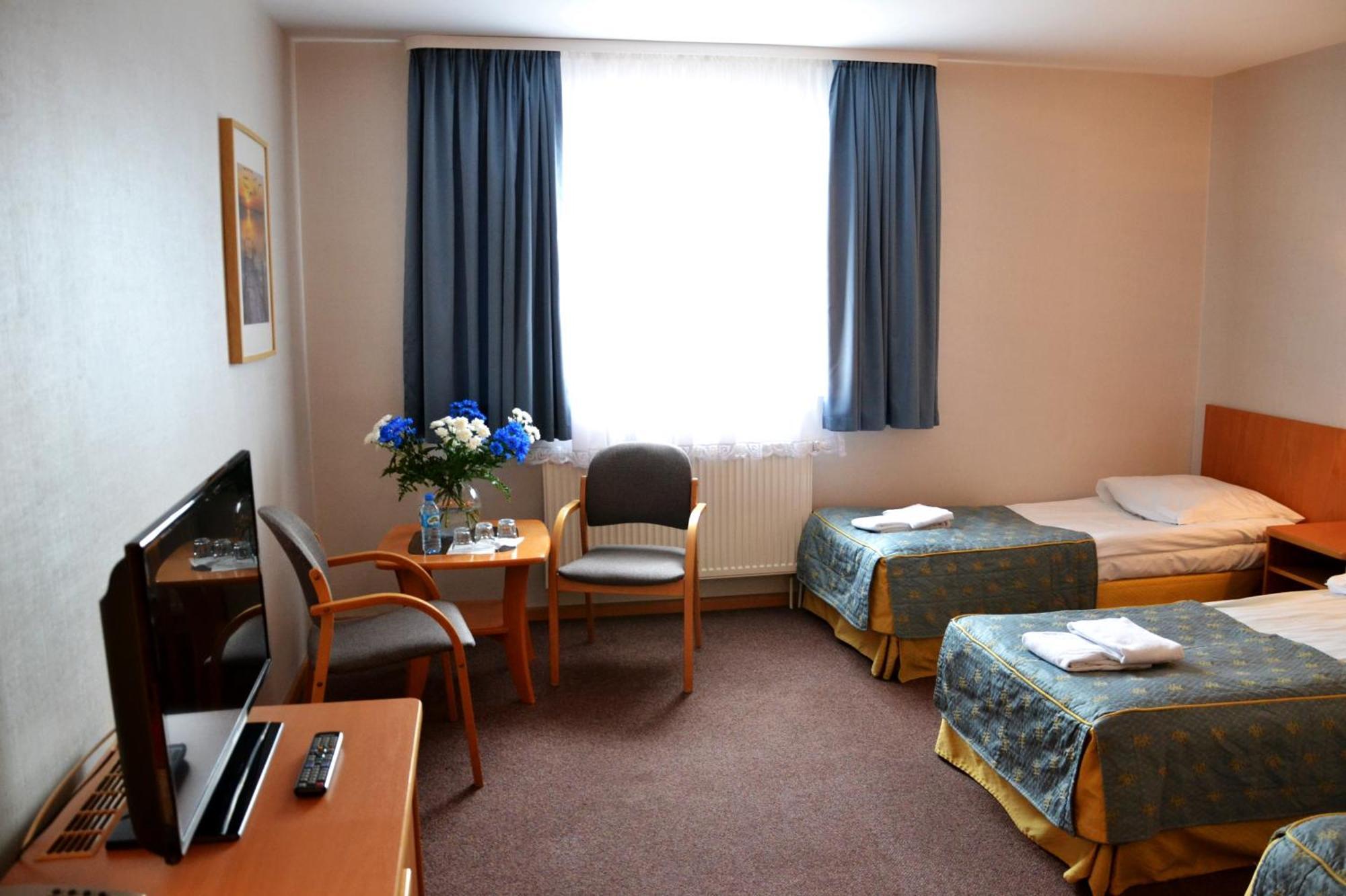 Hotel Orlik Płońsk Quarto foto